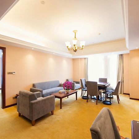 Vienna Hotel Jinshan New City Wanda Plaza Екстериор снимка