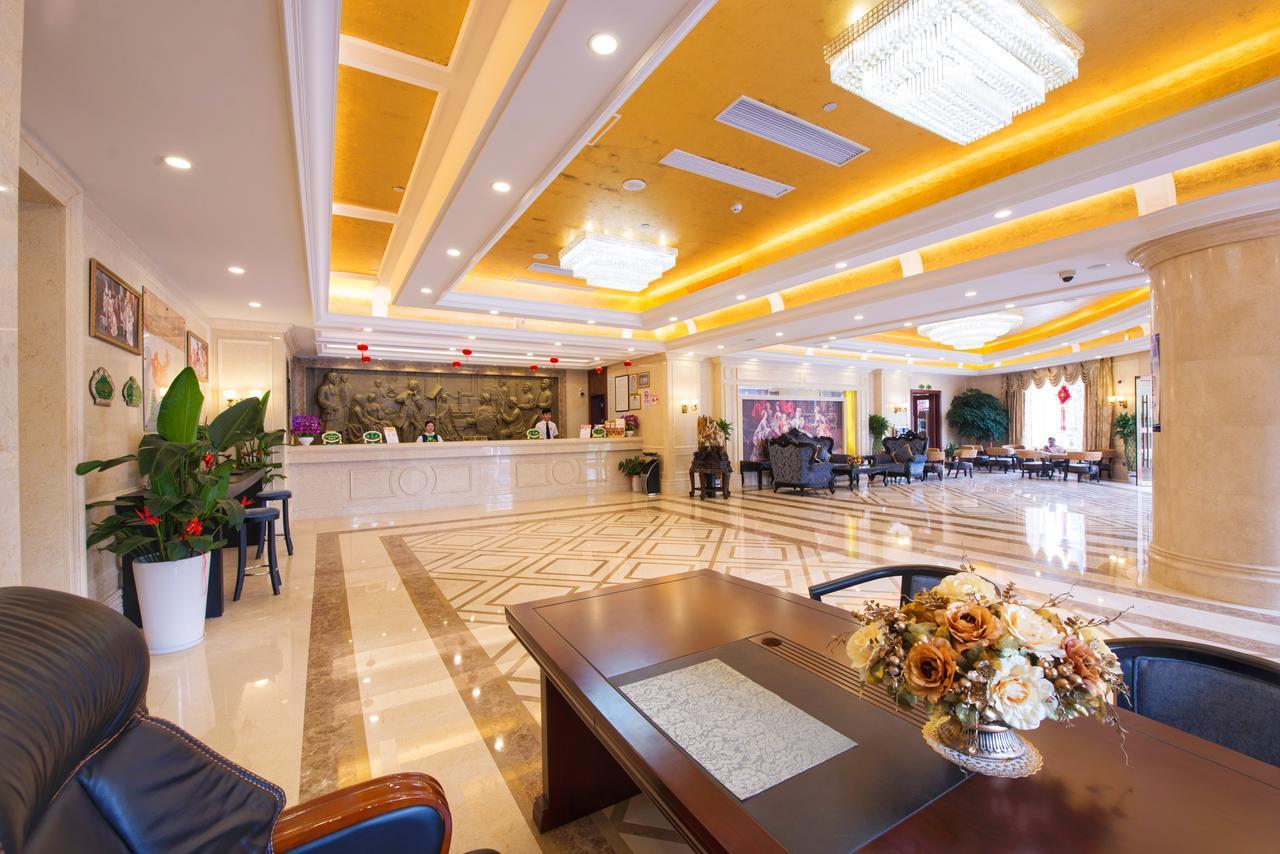 Vienna Hotel Jinshan New City Wanda Plaza Екстериор снимка