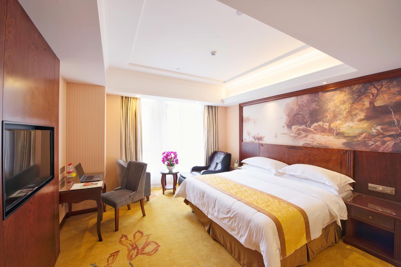 Vienna Hotel Jinshan New City Wanda Plaza Екстериор снимка