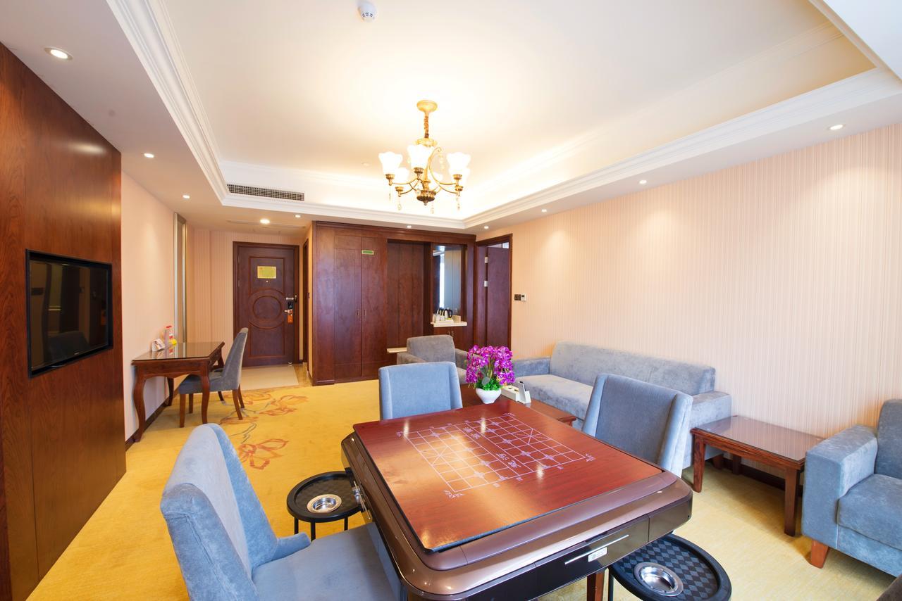 Vienna Hotel Jinshan New City Wanda Plaza Екстериор снимка