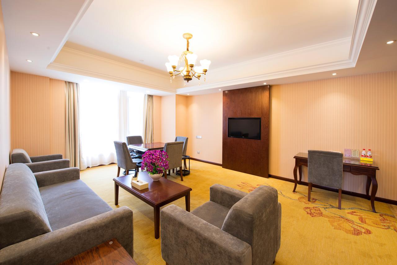 Vienna Hotel Jinshan New City Wanda Plaza Екстериор снимка