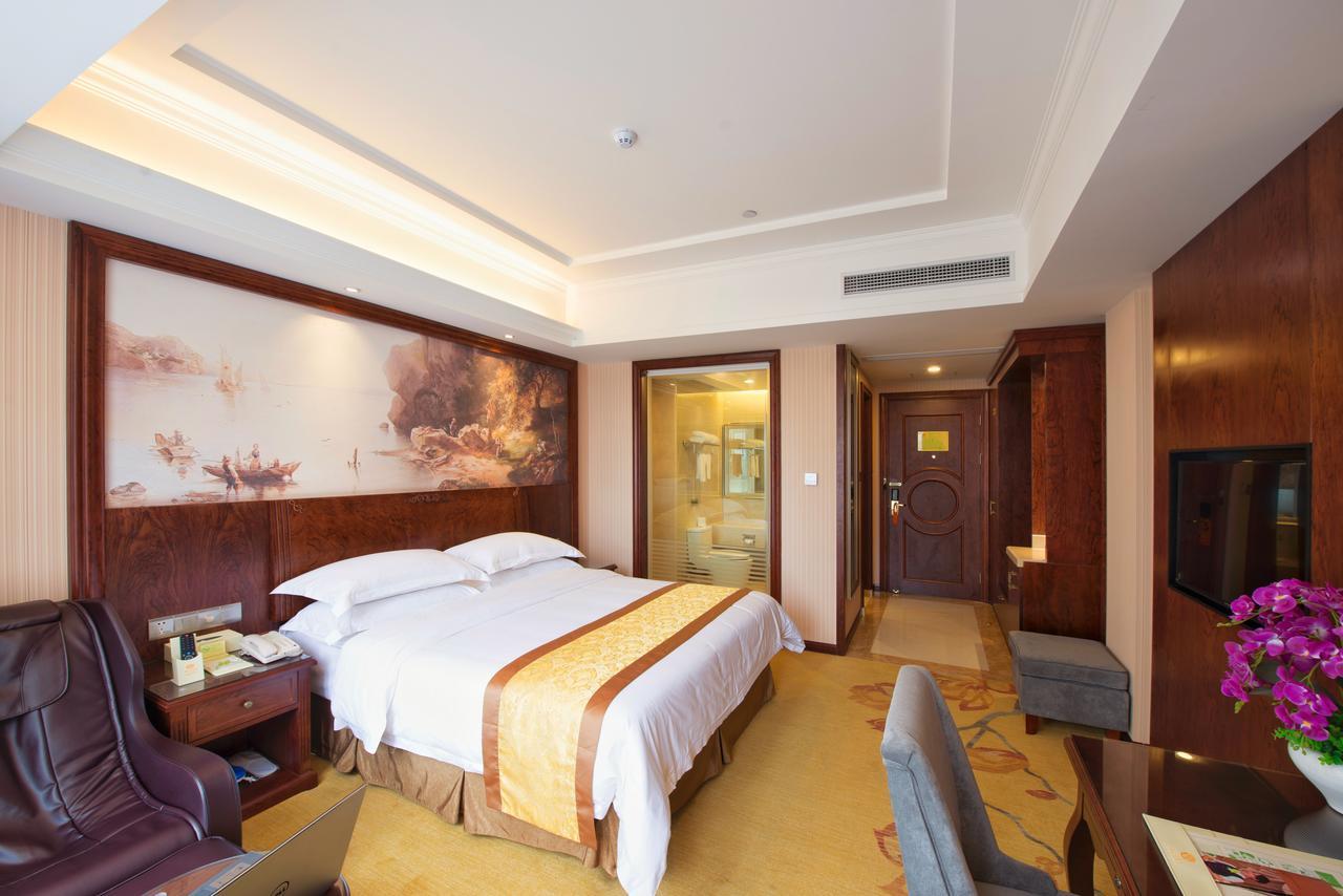 Vienna Hotel Jinshan New City Wanda Plaza Екстериор снимка
