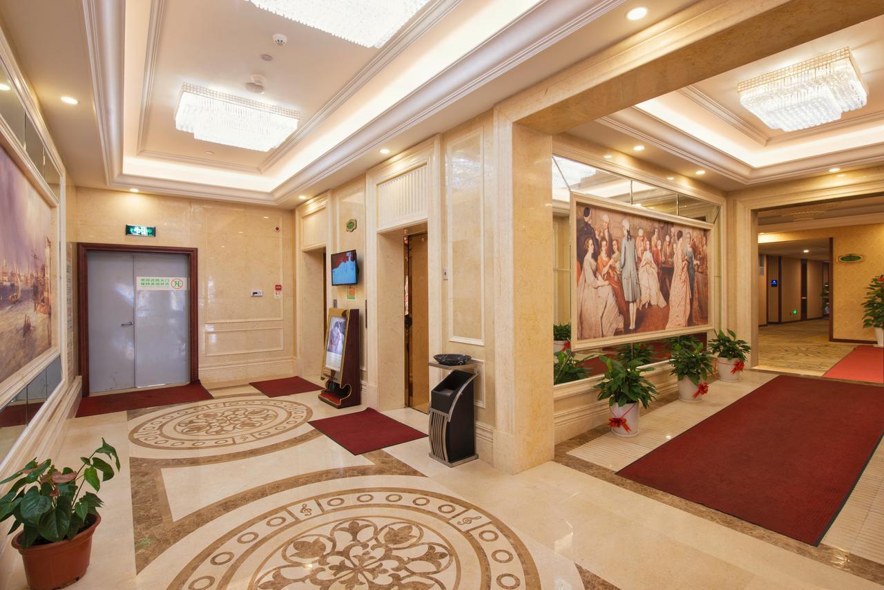 Vienna Hotel Jinshan New City Wanda Plaza Екстериор снимка