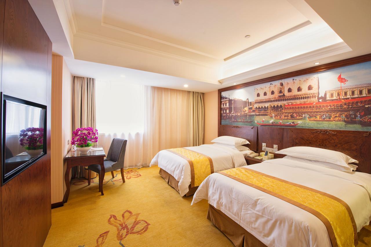 Vienna Hotel Jinshan New City Wanda Plaza Екстериор снимка