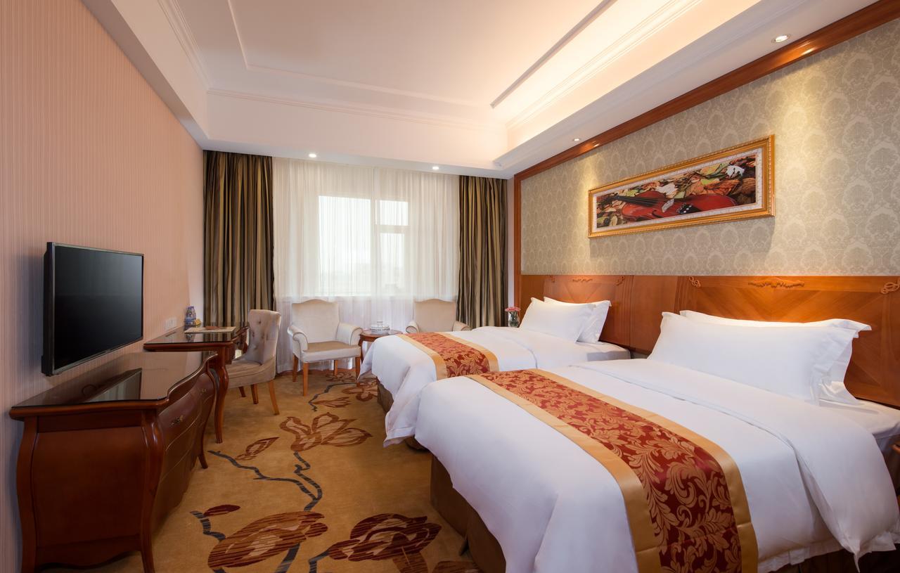 Vienna Hotel Jinshan New City Wanda Plaza Екстериор снимка