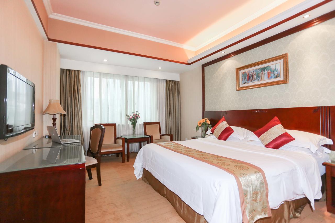 Vienna Hotel Jinshan New City Wanda Plaza Екстериор снимка