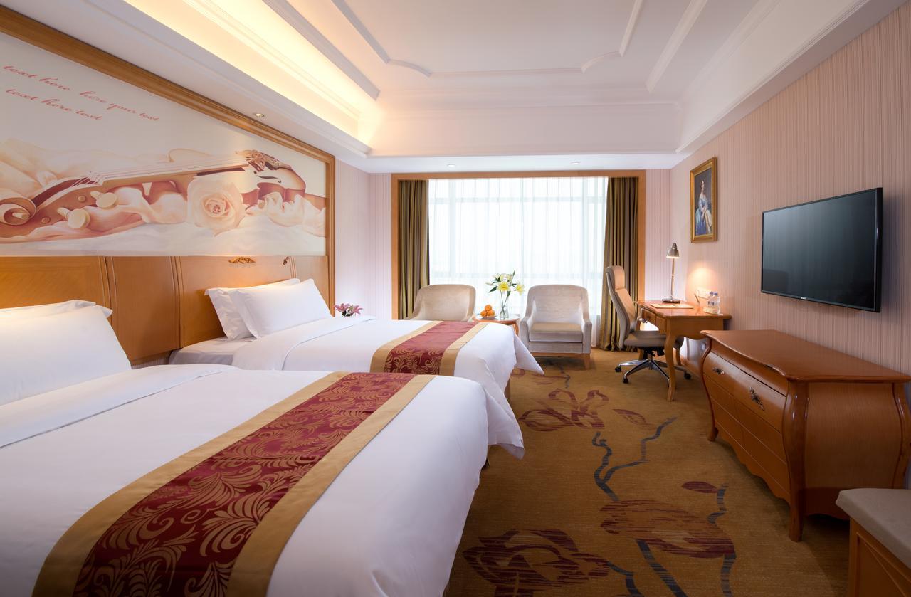 Vienna Hotel Jinshan New City Wanda Plaza Екстериор снимка